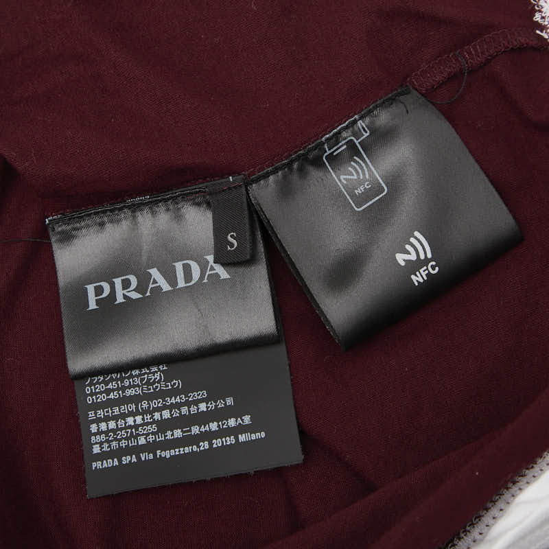 プラダ 25SS 三角ロゴ 半袖Tシャツ サイズ:S UJN912 ボルドー ワインレッド ホワイト コットン メンズ PRADA 【中古】
