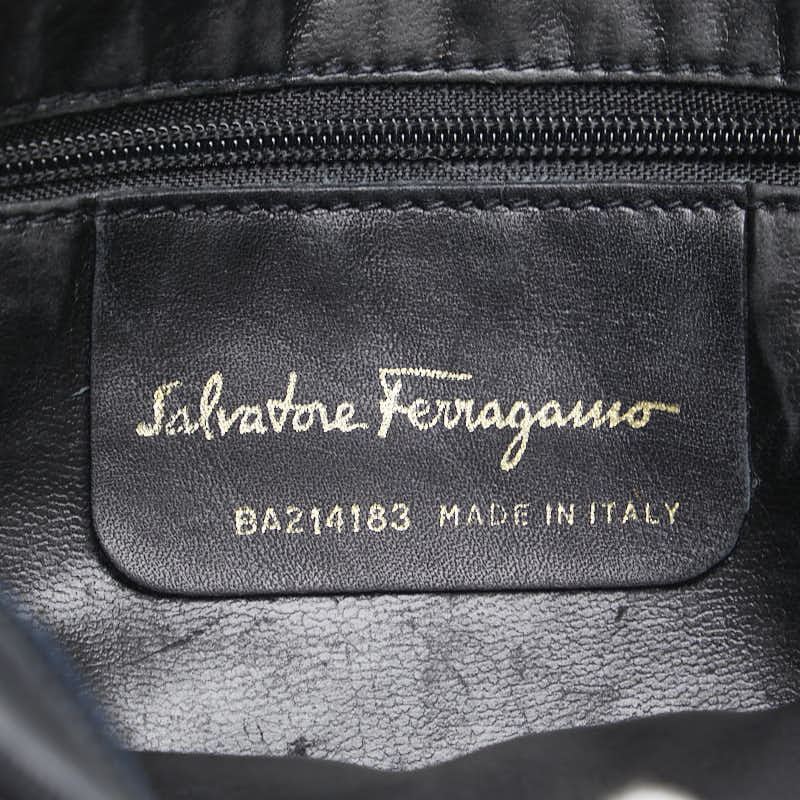 サルヴァトーレフェラガモ ヴァラ ショルダーバッグ ブラック レザー レディース Salvatore Ferragamo 【中古】