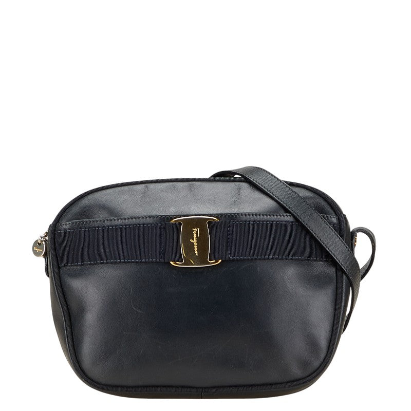 サルヴァトーレフェラガモ ヴァラ ショルダーバッグ ブラック レザー レディース Salvatore Ferragamo 【中古】