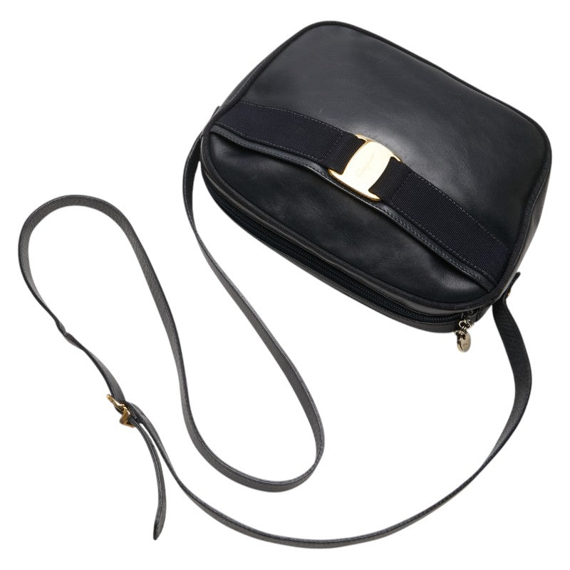 サルヴァトーレフェラガモ ヴァラ ショルダーバッグ ブラック レザー レディース Salvatore Ferragamo 【中古】