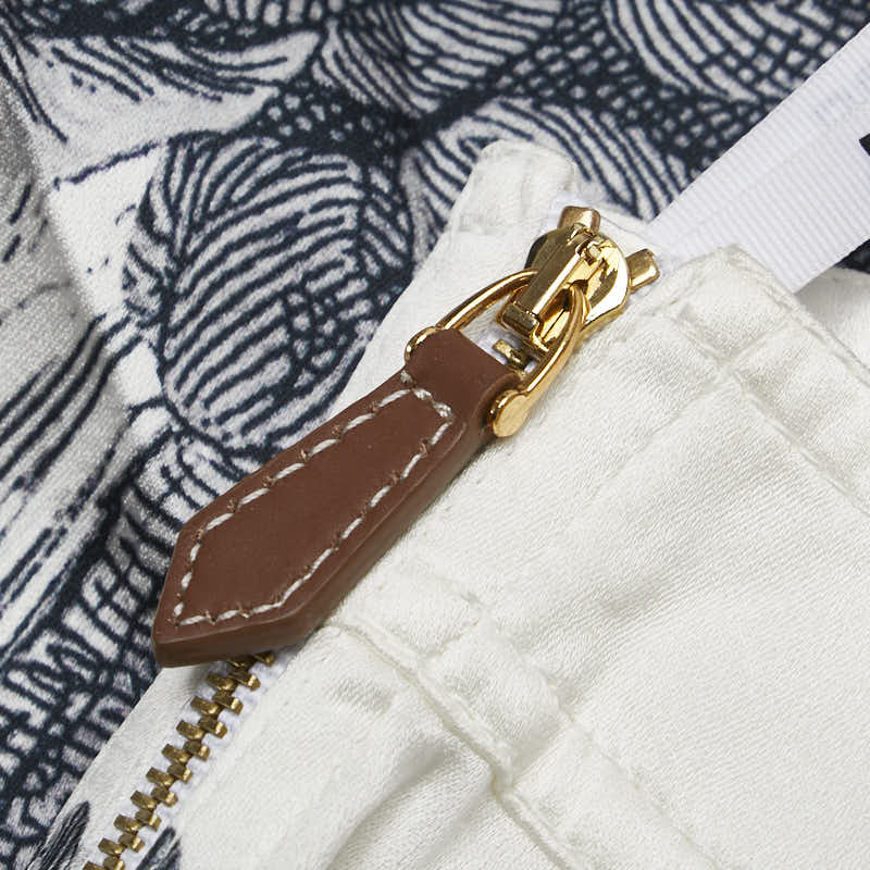 バーバリー 総柄 スカート フレアスカート サイズ：42 ホワイト マルチカラー ビスコース レディース BURBERRY 【中古】