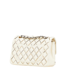 シャネル マトラッセ ダブルフラップ ココマーク チェーン ショルダーバッグ アイボリー ゴールド シルバー ラムスキン レディース CHANEL 【中古】