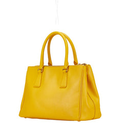 プラダ ガレリア 三角ロゴプレート ハンドバッグ ショルダーバッグ 2WAY イエロー レザー レディース PRADA 【中古】