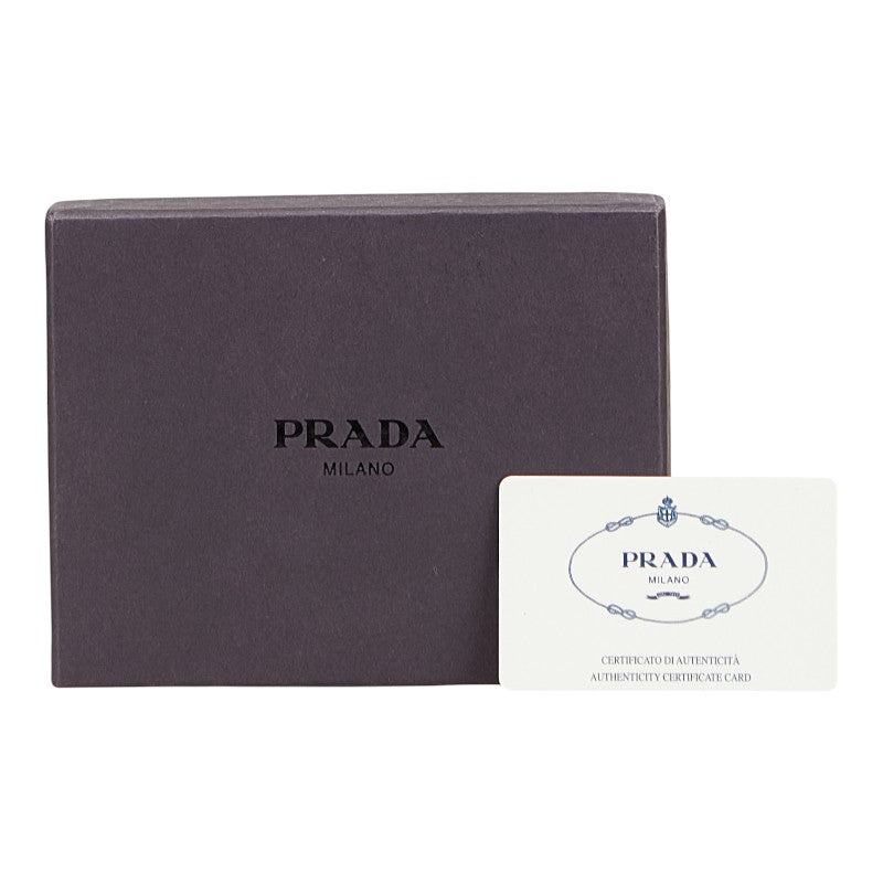 プラダ 三角ロゴプレート 二つ折り財布 Ｍ661 ブラック レザー レディース PRADA 【中古】