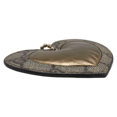 グッチ GGスプリーム ハート チャーム バッグチャーム ベージュ ゴールド PVC レザー レディース GUCCI 【中古】