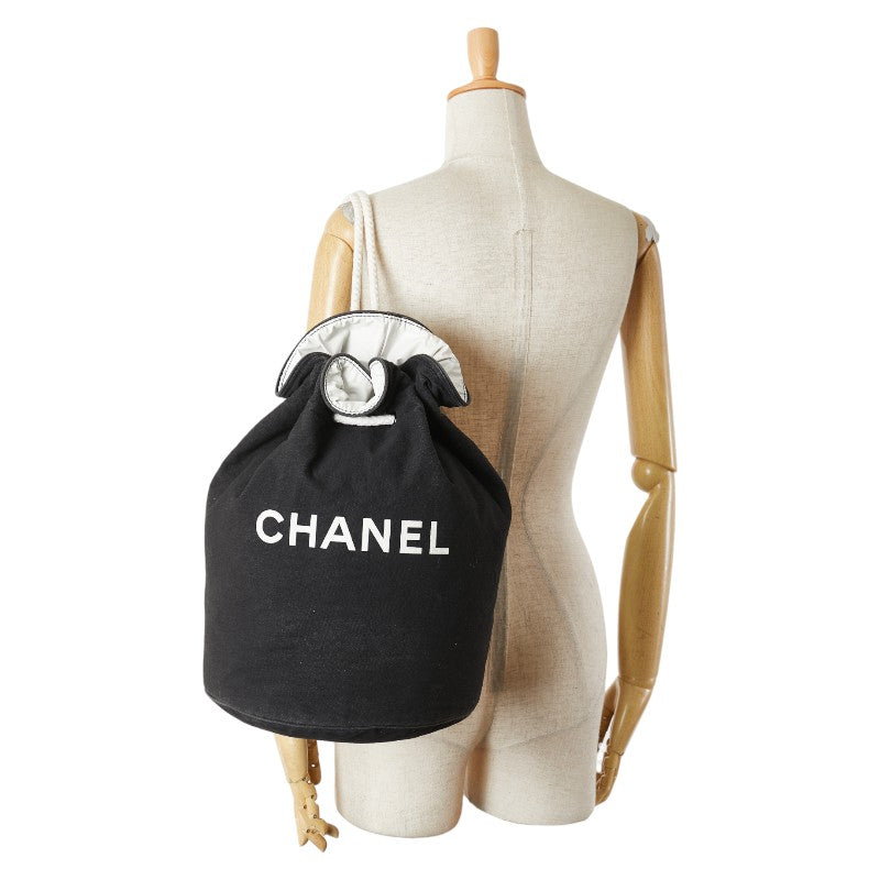 シャネル ノベルティ ロゴプリント プールバッグ ワンショルダーバッグ ブラック ホワイト キャンバス レディース CHANEL 【中古】