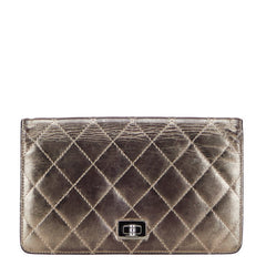 シャネル マトラッセ 2.55 長財布 ゴールド系 メタリック レザー レディース CHANEL 【中古】