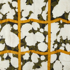 シャネル カメリア スカーフ ブラック ホワイト マルチカラー シルク レディース CHANEL 【中古】