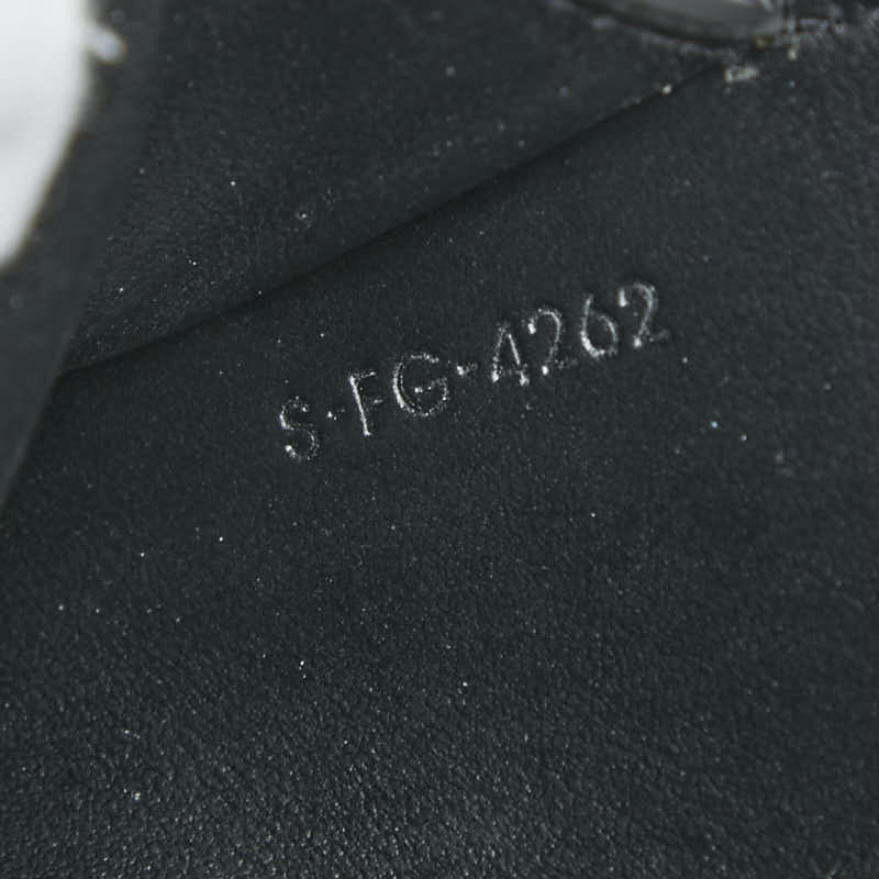 セリーヌ トリオンフ スモール フラップウォレット 三つ折り財布 ブラック レザー レディース CELINE 【中古】
