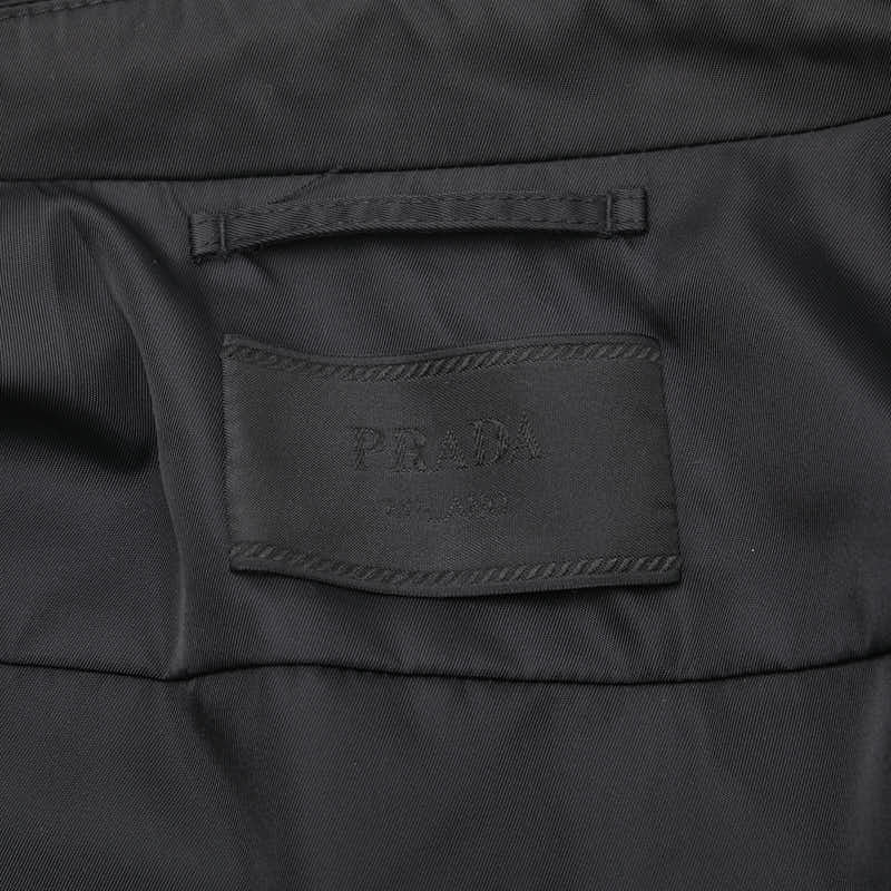 プラダ 20SS RE-NYLON トライアングルプレート テック ブルゾン ジャケット サイズ:XS SGB404 ブラック ナイロン メンズ PRADA 【中古】