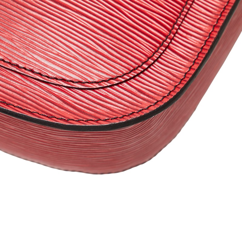 ルイ ヴィトン エピ サンクルー ショルダーバッグ M52197 カスティリアンレッド レザー レディース LOUIS VUITTON 【中古】