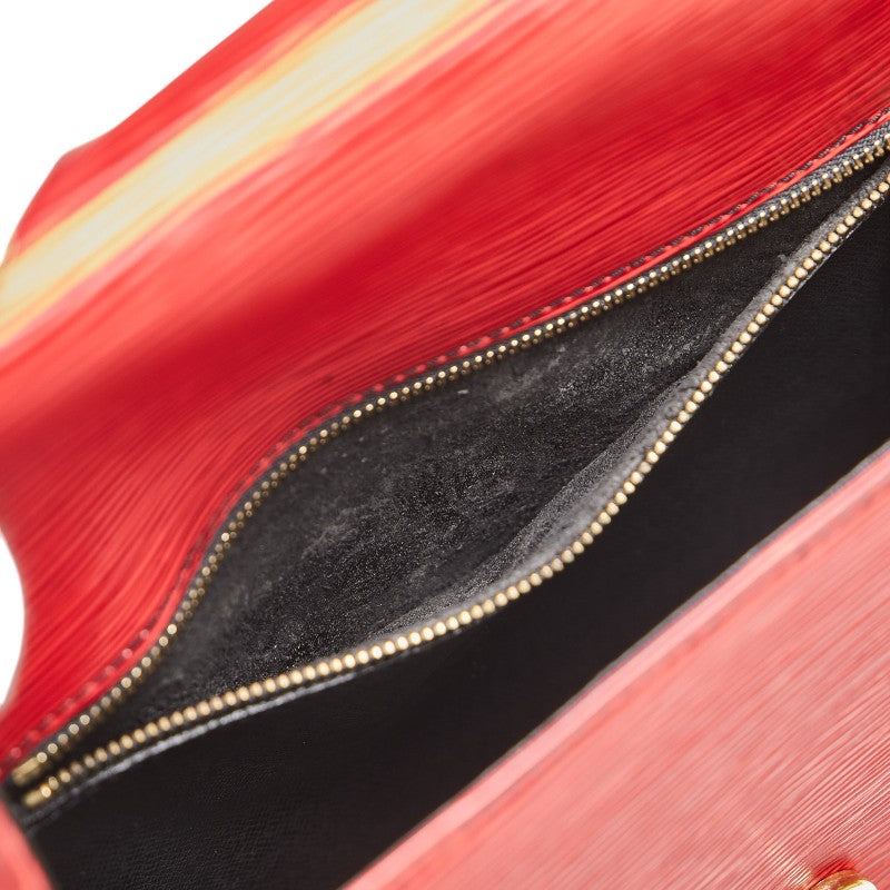 ルイ ヴィトン エピ サンクルー ショルダーバッグ M52197 カスティリアンレッド レザー レディース LOUIS VUITTON 【中古】