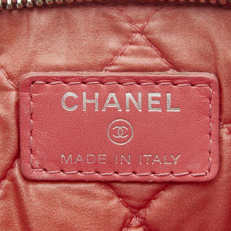 シャネル マトラッセ ココマーク クラッチバッグ オレンジ エナメル レディース CHANEL 【中古】