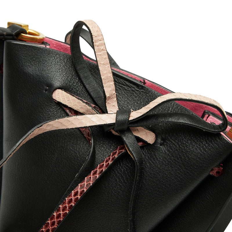 ヴァレンティノ スタッズ 斜め掛け ショルダーバッグ ブラック ピンク レザー レディース VALENTINO 【中古】