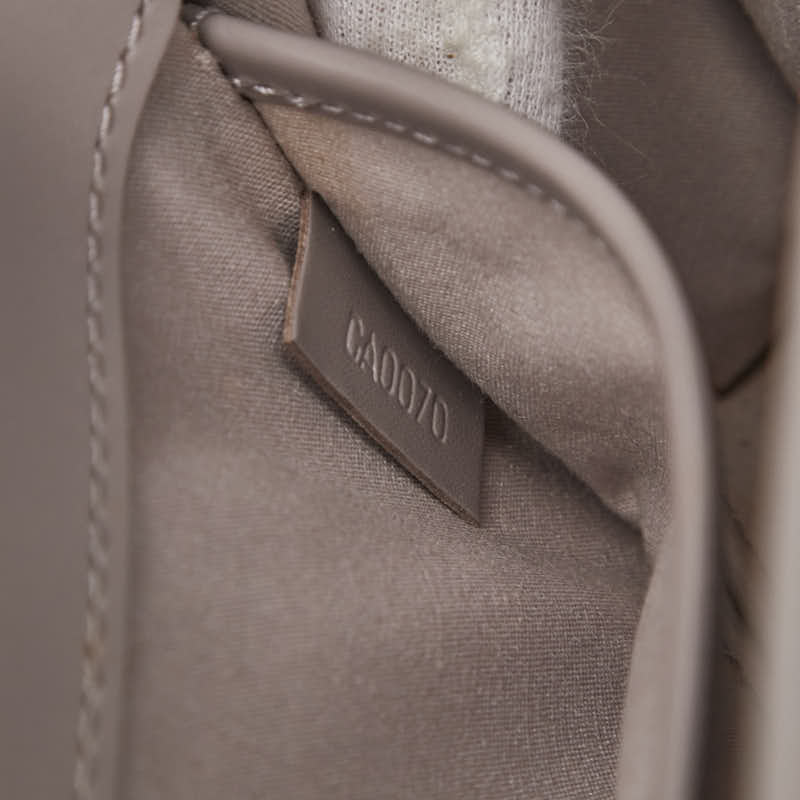 ルイ ヴィトン エピ オンフルール 肩掛け ショルダーバッグ M5273B ライラック パープル レザー レディース LOUIS VUITTON 【中古】
