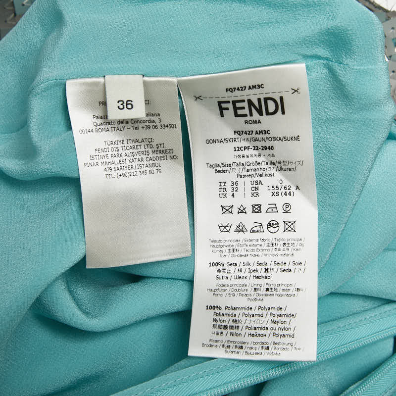 フェンディ スパンコール スカート サイズ：36 ライトブルー シルバー シルク レディース FENDI 【中古】