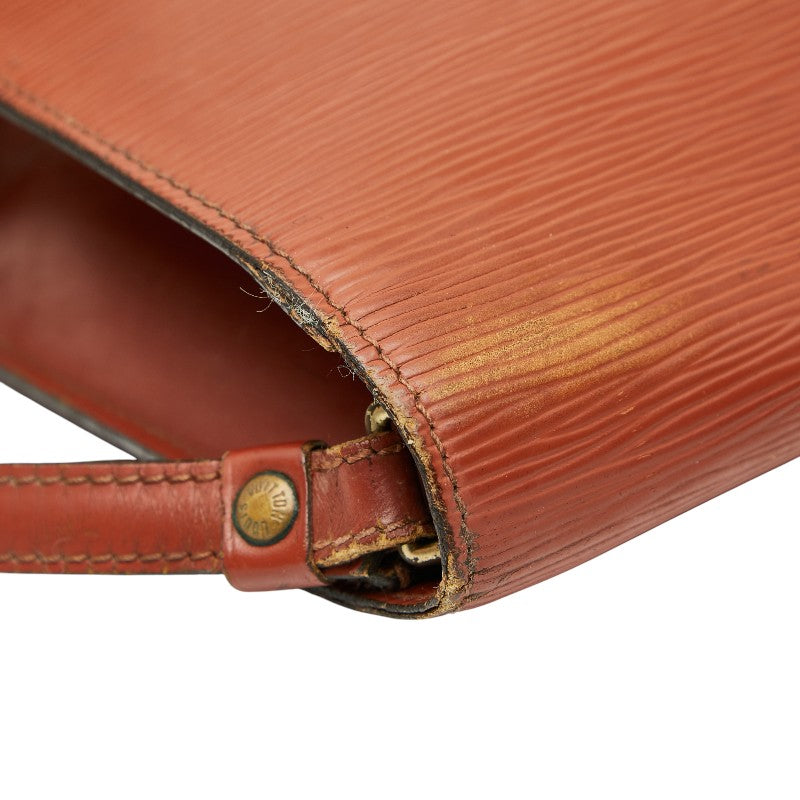 ルイ ヴィトン エピ ポシェット セリエ ドラゴンヌ セカンドバッグ M52613 ケニアブラウン レザー メンズ LOUIS VUITTON 【中古】