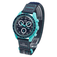 オメガ ×スウォッチ ムーンスウォッチ MISSION ON EARTH - POLAR LIGHTS 腕時計 SO33L103 クオーツ ブラック文字盤 セラミック ナイロン メンズ OMEGA 【中古】