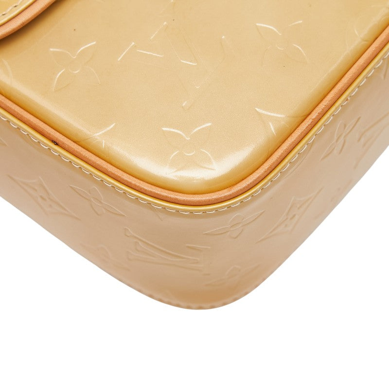 ルイ ヴィトン モノグラム ヴェルニ クリスティGM ショルダーバッグ M91147 ベージュ パテントレザー レディース LOUIS VUITTON 【中古】
