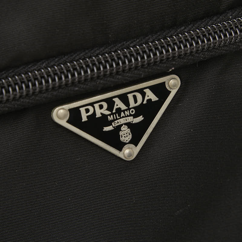 プラダ 三角ロゴプレート ショルダーバッグ ブラック ナイロン レディース PRADA 【中古】