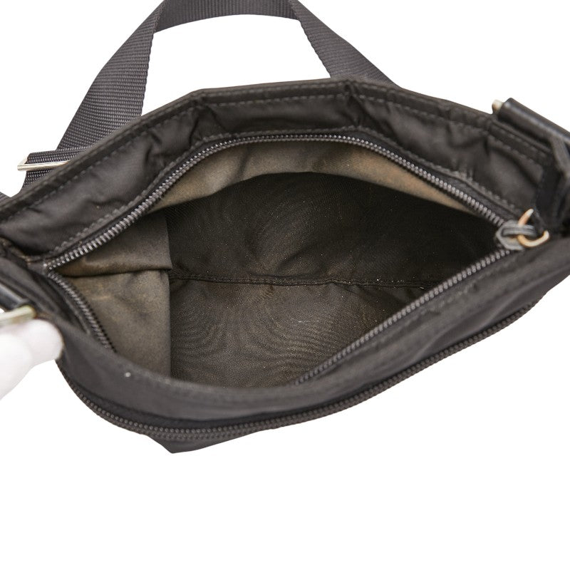 プラダ 三角ロゴプレート ショルダーバッグ ブラック ナイロン レディース PRADA 【中古】
