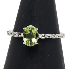 Pt900 プラチナ ペリドット0.70ct リング 指輪 レディース 12号 【中古】