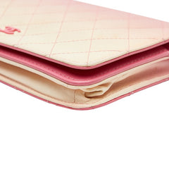 シャネル マトラッセ ココマーク 斜め掛け チェーンウォレット ショルダーバッグ ピンク ベージュ レザー レディース CHANEL 【中古】