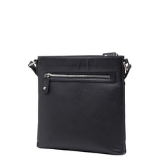 エム シー エム ロゴ金具 斜め掛け ショルダーバッグ ブラック レザー レディース MCM 【中古】