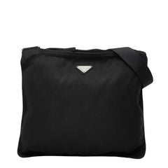 プラダ 三角ロゴプレート ショルダーバッグ ブラック ナイロン レディース PRADA 【中古】