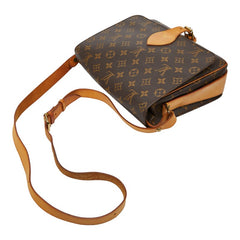 ルイ ヴィトン モノグラム カルトシエールGM 斜め掛け ショルダーバッグ M51252 ブラウン PVC レザー レディース LOUIS VUITTON 【中古】