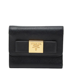プラダ ロゴ リボン 三つ折り財布 ブラック ゴールド サフィアーノレザー レディース PRADA 【中古】