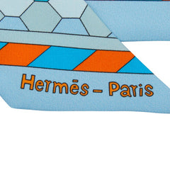 エルメス ツイリー Les Murmures de la Foret 森のささやき スカーフ ライトブルー マルチカラー レディース HERMES 【中古】