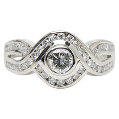 Pt900 プラチナ ダイヤ0.31ct ダイヤ0.38ct リング 指輪 レディース 9号 【中古】