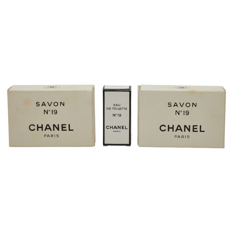 シャネル No19 オードトワレ 香水 4.5ml 石鹸×2 セット クリア ガラス レディース CHANEL 【中古】