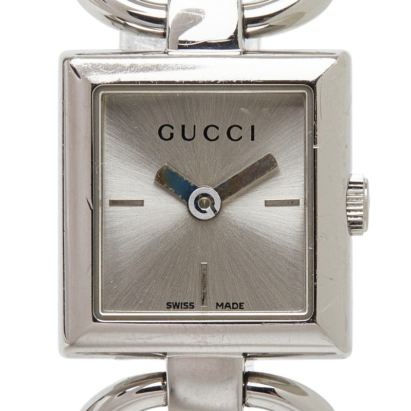 グッチ トルナヴォーニ 腕時計 バングルウォッチ 120 クオーツ シルバー文字盤 ステンレススチール レディース GUCCI 【中古】