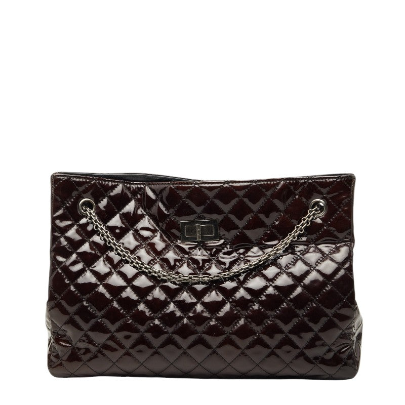 シャネル マトラッセ 2.55 チェーン トートバッグ ショルダーバッグ ブラウン パテントレザー レディース CHANEL 【中古】