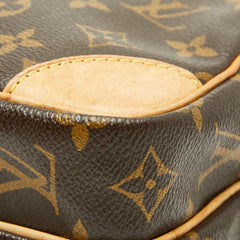 ルイ ヴィトン モノグラム アマゾン 斜め掛け ショルダーバッグ M45236 ブラウン PVC レザー レディース LOUIS VUITTON 【中古】