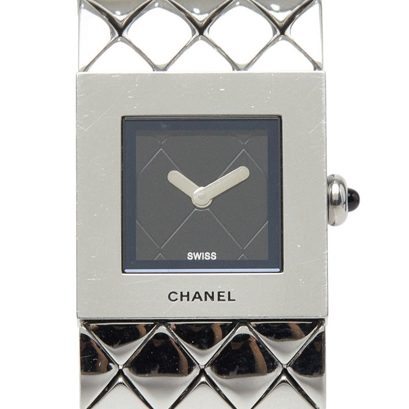 シャネル マトラッセ 腕時計 クオーツ ブラック文字盤 レディース CHANEL 【中古】