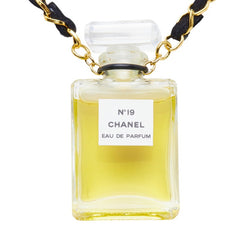 シャネル No.19 パフュームボトル チェーン ペンダント ネックレス ゴールド プラスチック レザー メッキ レディース CHANEL 【中古】