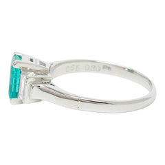 Pt プラチナ エメラルド ダイヤモンド エメラルド0.65ct ダイヤ0.20ct リング 指輪 レディース 9.5号 【中古】