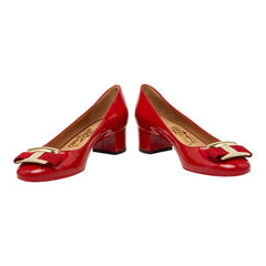 サルヴァトーレフェラガモ ヴァラリボン パンプス サイズ7 M レッド パテントレザー レディース Salvatore Ferragamo 【中古】