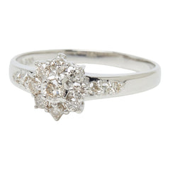 Pt900 プラチナ ダイヤモンド ダイヤ0.50ct フラワーモチーフ リング 指輪 レディース 16号 【中古】