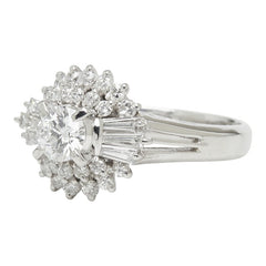 Pt900 プラチナ ダイヤモンド ダイヤ0.386ct ダイヤ0.60ct フラワーモチーフ エンゲージリング リング 指輪 レディース 9号 37659刻印 【中古】