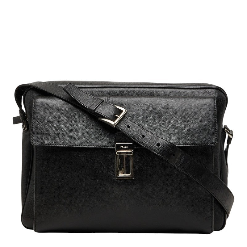 プラダ 三角ロゴプレート 斜め掛け キャリーオン ショルダーバッグ ブラック サフィアーノレザー メンズ PRADA 【中古】