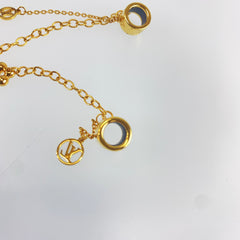 ルイ ヴィトン LVイニシャル フラワー イヤホンチャーム AirPodsチャーム イヤホンアクセサリー ゴールド メタル レディース LOUIS VUITTON 中古