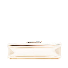 シャネル マトラッセ ココマーク ショルダーバッグ ホワイト ゴールド ラムスキン レディース CHANEL 【中古】