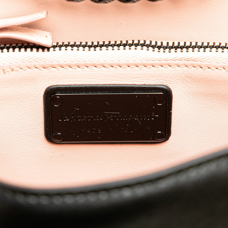 サルヴァトーレフェラガモ ヴァラリボン チェーン ショルダーバッグ AU-21 G877 ブラック レザー レディース Salvatore Ferragamo 【中古】