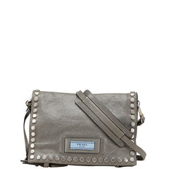プラダ エティケット スタッズ 斜め掛け ショルダーバッグ 1BD082 グレー レザー レディース PRADA 【中古】