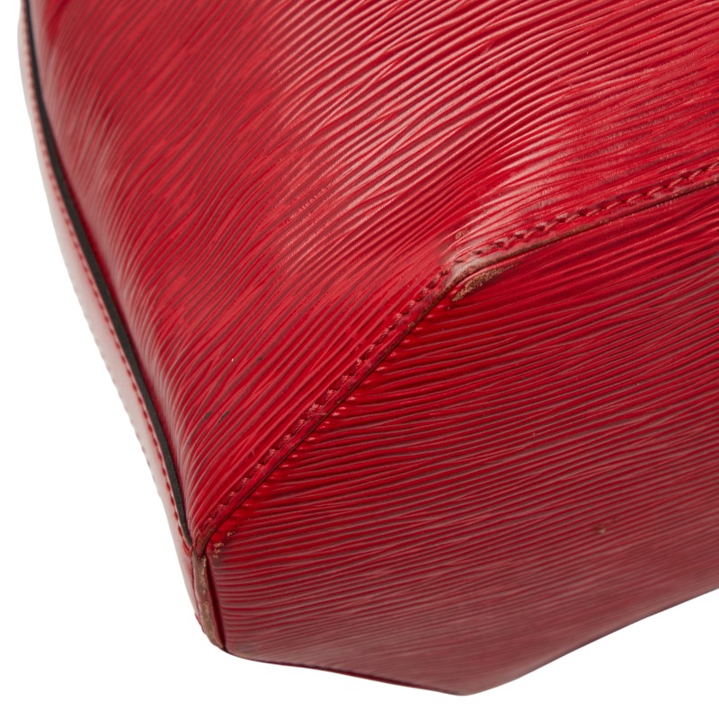 ルイ ヴィトン エピ サックデポールGM　 ショルダーバッグ M80197 カスティリアンレッド レザー レディース LOUIS VUITTON 【中古】
