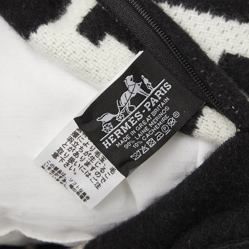 エルメス アヴァロンIII PM クッション エクリュ ノワール ウール レディース HERMES 【中古】